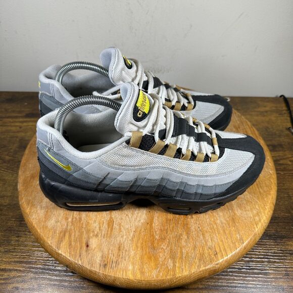 Nike Air Max 95 Yellow Strike Shoes Sneakers Men's Size 8 DX4236-100